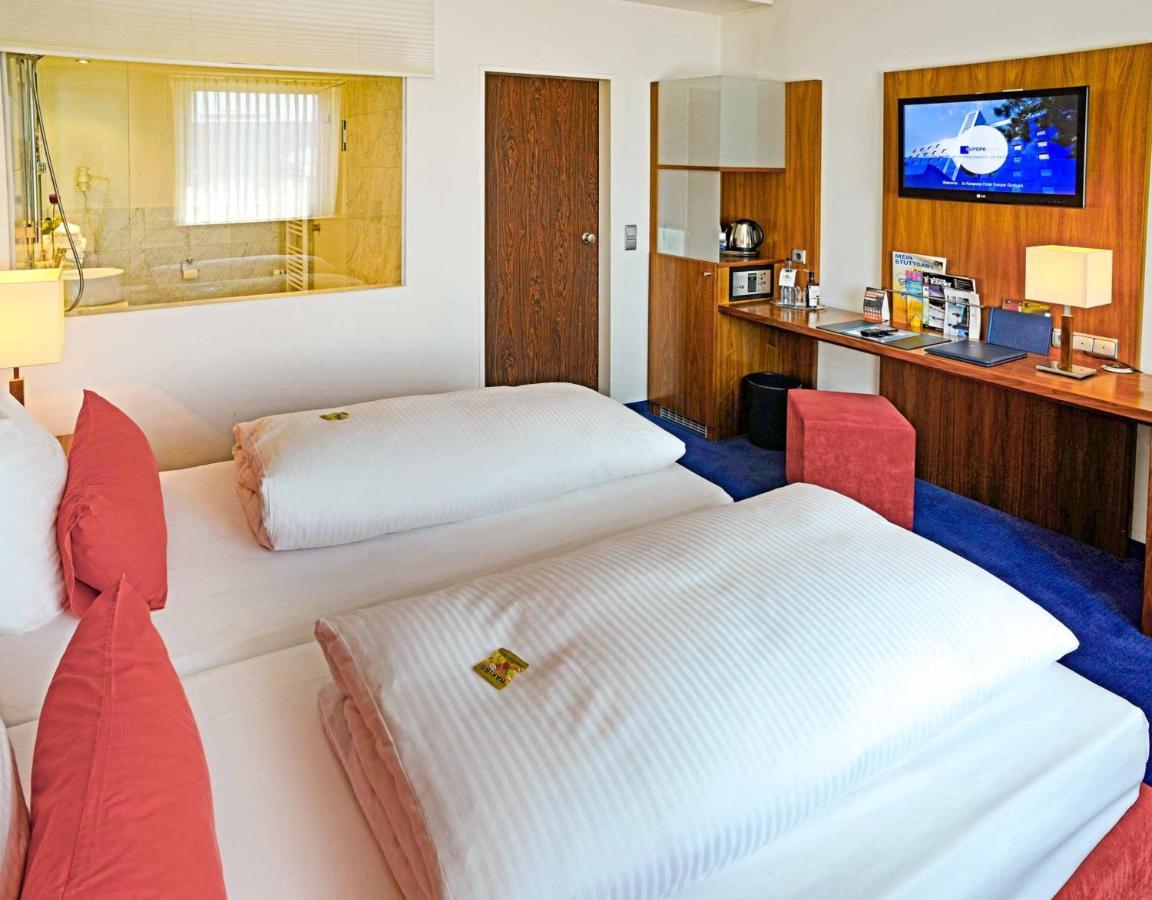 コングレスホテル ヨーロッパ シュトゥットガルト 部屋 写真